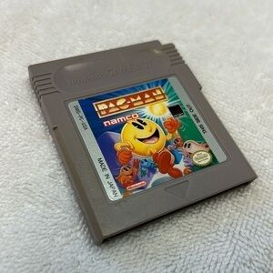 Nintendo Game Boy PAC-MAN game
